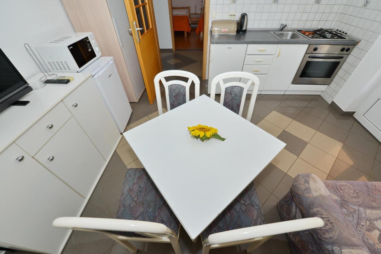 Blaza Apartment Božava